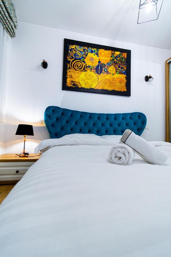 דירות בראשוב Lighthouse Central Apt With Unique Views Of The Fortress, Free Parking, 5 Min By Car From The Old Town מראה חיצוני תמונה